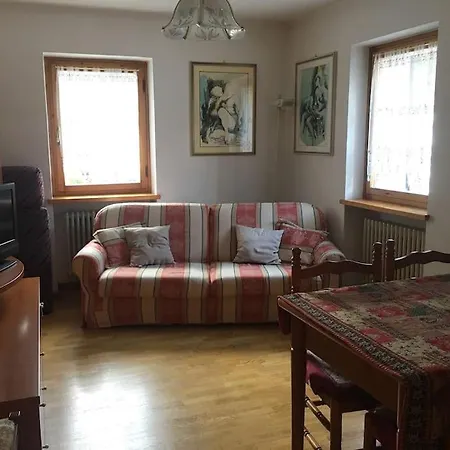 A Fra Le Dolomiti Appartement *