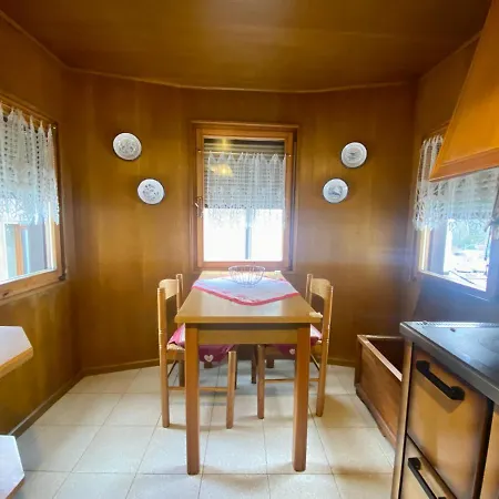 A Fra Le Dolomiti Appartement *