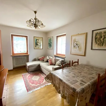 A Fra Le Dolomiti Appartement *